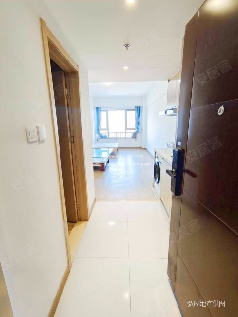 绿地城公寓精装修出行方便及买及看房有钥匙欢迎咨询