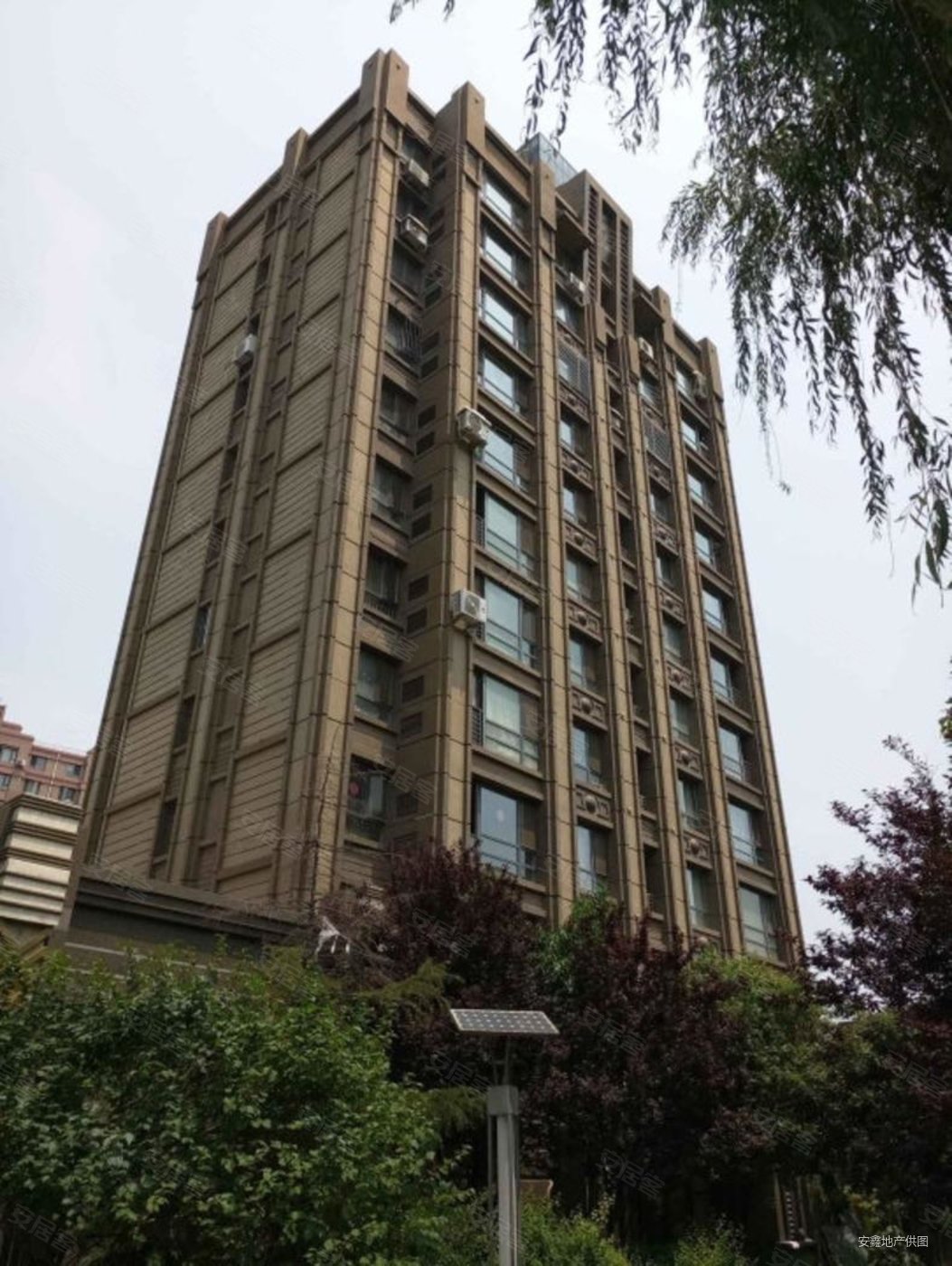 21中封闭小区颐和香榭小高层南向精装1室看房有钥匙