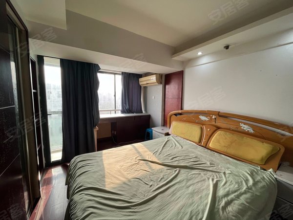 苏州太仓娄东皇家丽晶单身公寓 南向 一室 有阳台 可烧饭出租房源真实