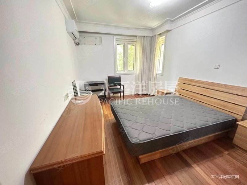 地段好 近九号线 商业地铁环绕 生活都方便 南北通大开间,泰景苑二手