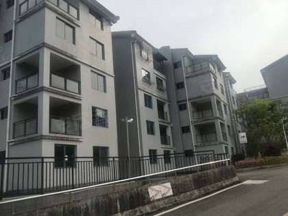 卧龙湾小区