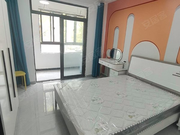 苏州太仓沙溪白云花园白云花园两室水电费民用押一付一有钥匙看房方便