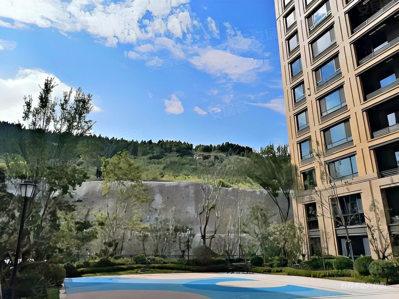 满二50万精装 全明户型 楼层 采光非常好 看房方便,历城绿城玉兰花园