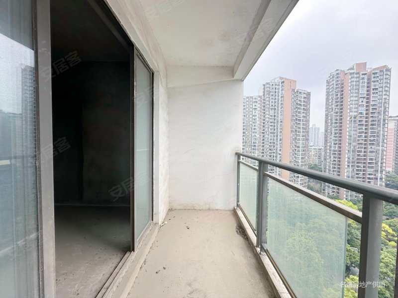 双轻轨 上品拾陆清水两房   周边配套齐全 交通方便随时看房