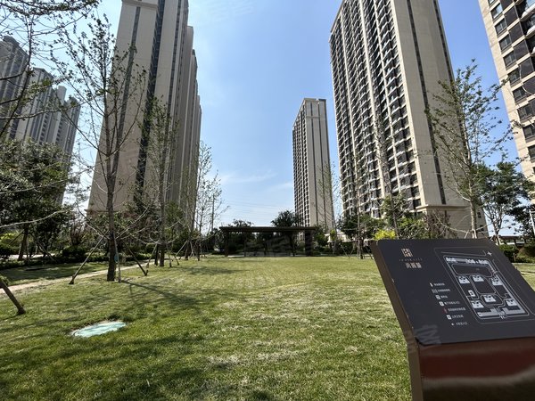 济南章丘圣井禹瀚城众园千米阔景 尽显眼底 两房两厅 静享人生出租