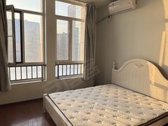 北京石景山苹果园实图实价苹果园地铁0距离 超大落地窗出租房源真实图片