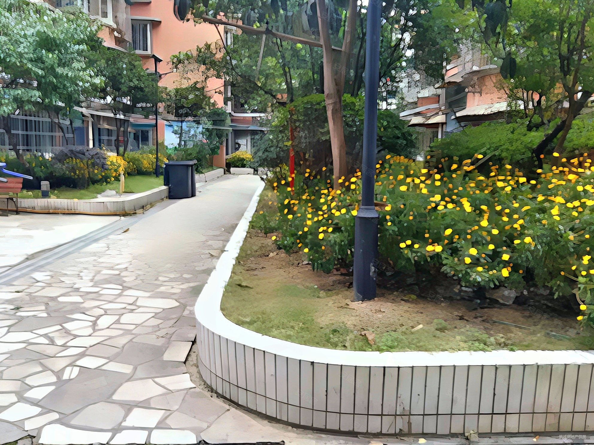 狮峰路贵铁花园精装修2楼83平3室可贷款采光好