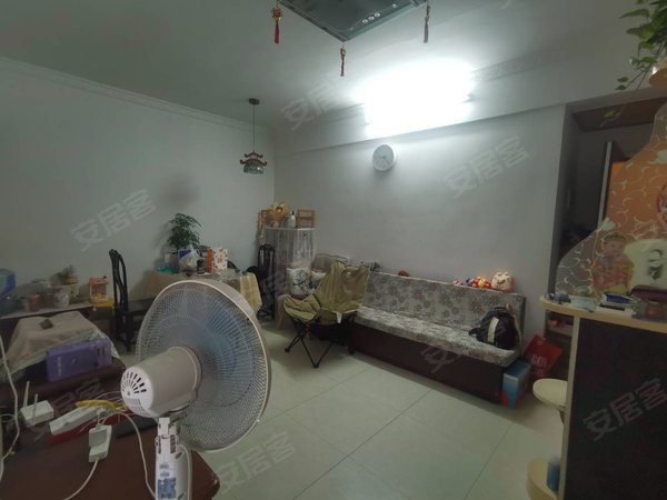 聚德花苑,赤岗租房,电梯 东南向 阳台 拎包入住 精装修,海珠租房-广州