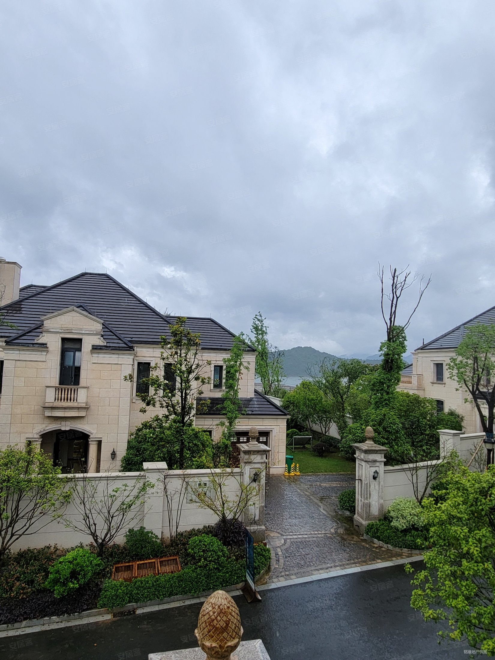 云澜湾七里别墅5室4厅5卫450㎡南北890万