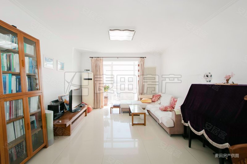 高层观景三居室 落地飘窗 带南向明卫 户型方正,玉泉新城二手房,1100