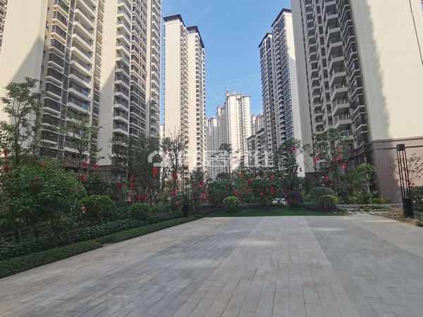 南宁西乡塘北大路瀚林御景西大地铁口瀚林御景精装3房1300!手慢无!