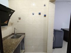 河池金城江金城江城区南桥新城旁私人房大单间出租，有热水，有空调，有桌子，有洗衣机出租房源真实图片