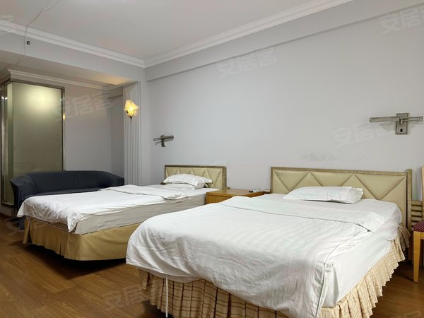 大连开发区保税区樱花别墅金马路樱花小区简装中间层一室一厅可随时看房出租房源真实图片