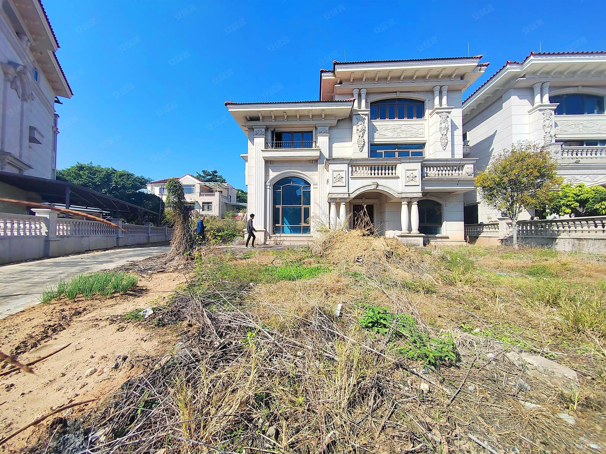 碧桂园豪园 独栋别墅 花园700平 坐北朝南 有钥