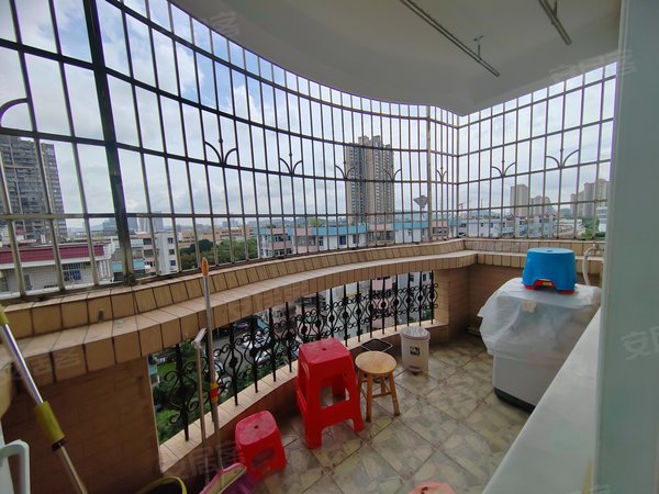 广州黄埔大沙地泰景花园泰景花园价格好谈地铁口稀有房源)出租 家私