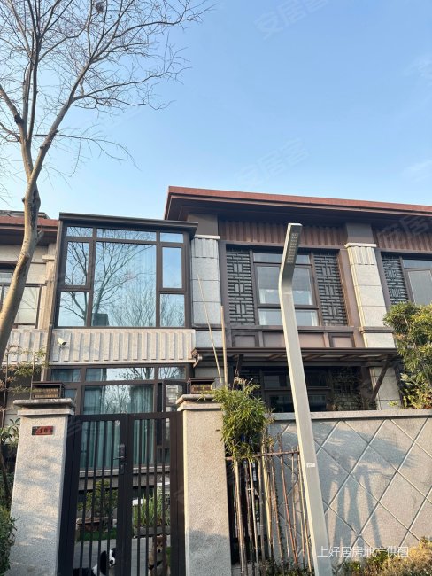 大院子 次新小区 紧挨石湖景区有钥匙,世茂石湖湾(别墅)二手房,1100万