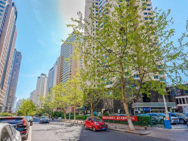 青岛市南五四广场金都花园(市南)精装三居,近浮山所a口地铁口,近五四