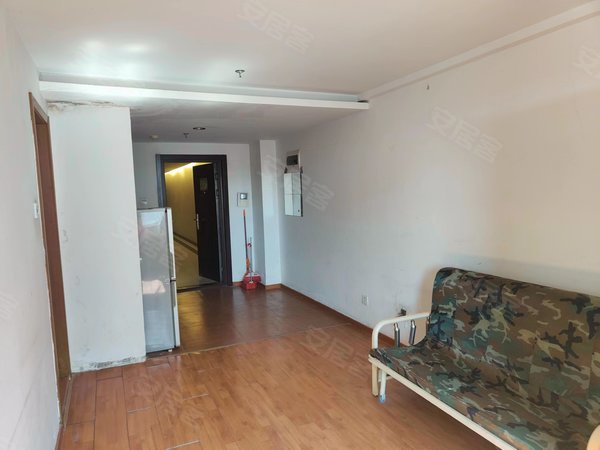 沈阳和平中华路温州城(商住楼)太原街万达旁沈阳站对面近中兴大厦