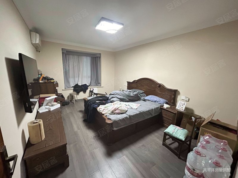 地铁21号线,电梯中间精装修大三房,接受长期置换,模范 ,新高苑兰园