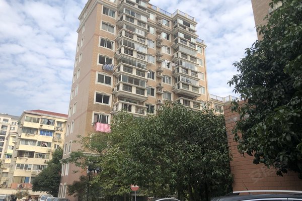 上海二手房 富都花园 > 史嘉诚解读富都花园小区户型美凯龙爱家宣化店