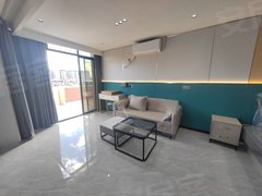 石狮石狮服装城世茂摩天城九二路，靠近东雅酒店，欢乐迪，精装大单间带独立大阳台出租房源真实图片