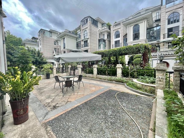 深圳南山前海泛海拉菲花园(一期)地铁口别墅,急租!