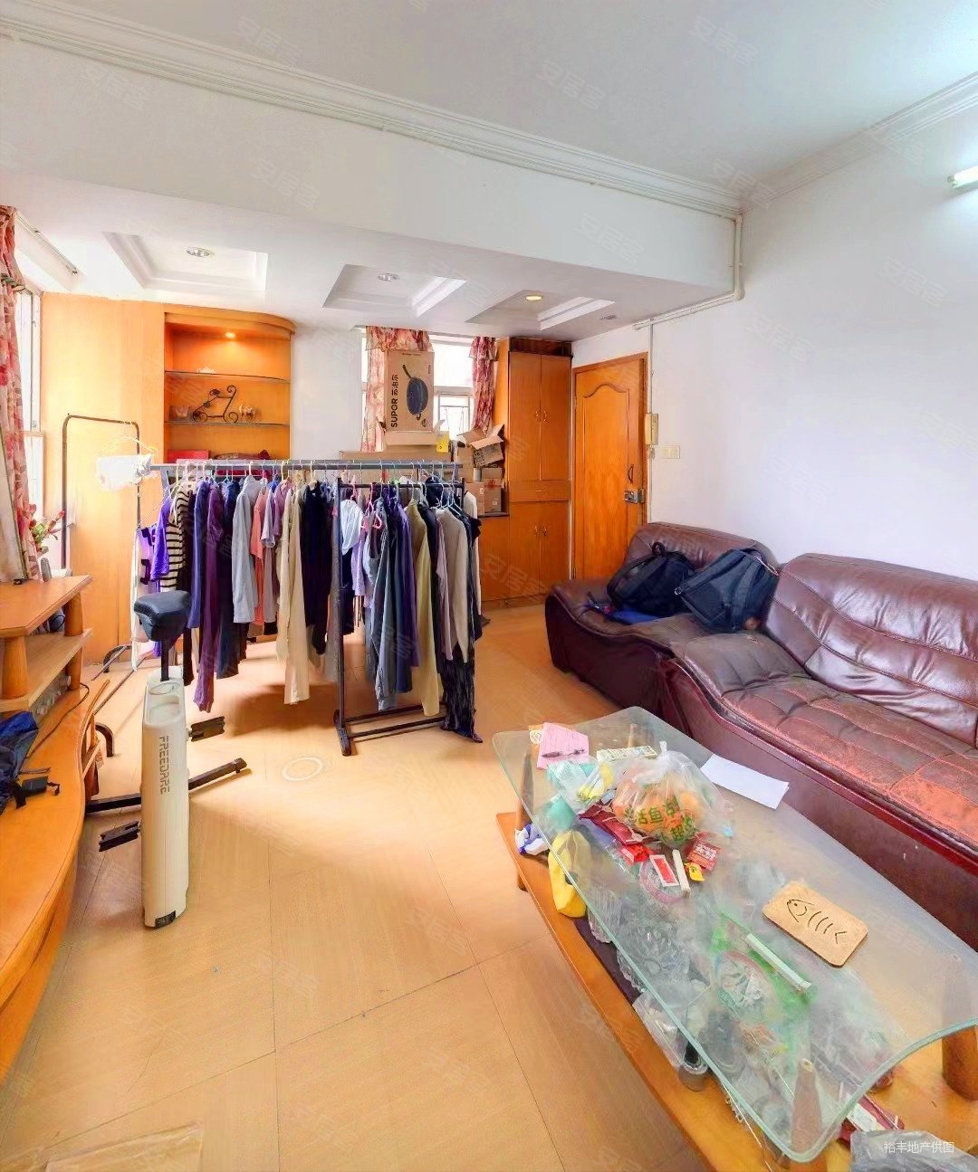 西雅苑(天河) 商圈成熟 高楼层采光充足 近地铁 电梯