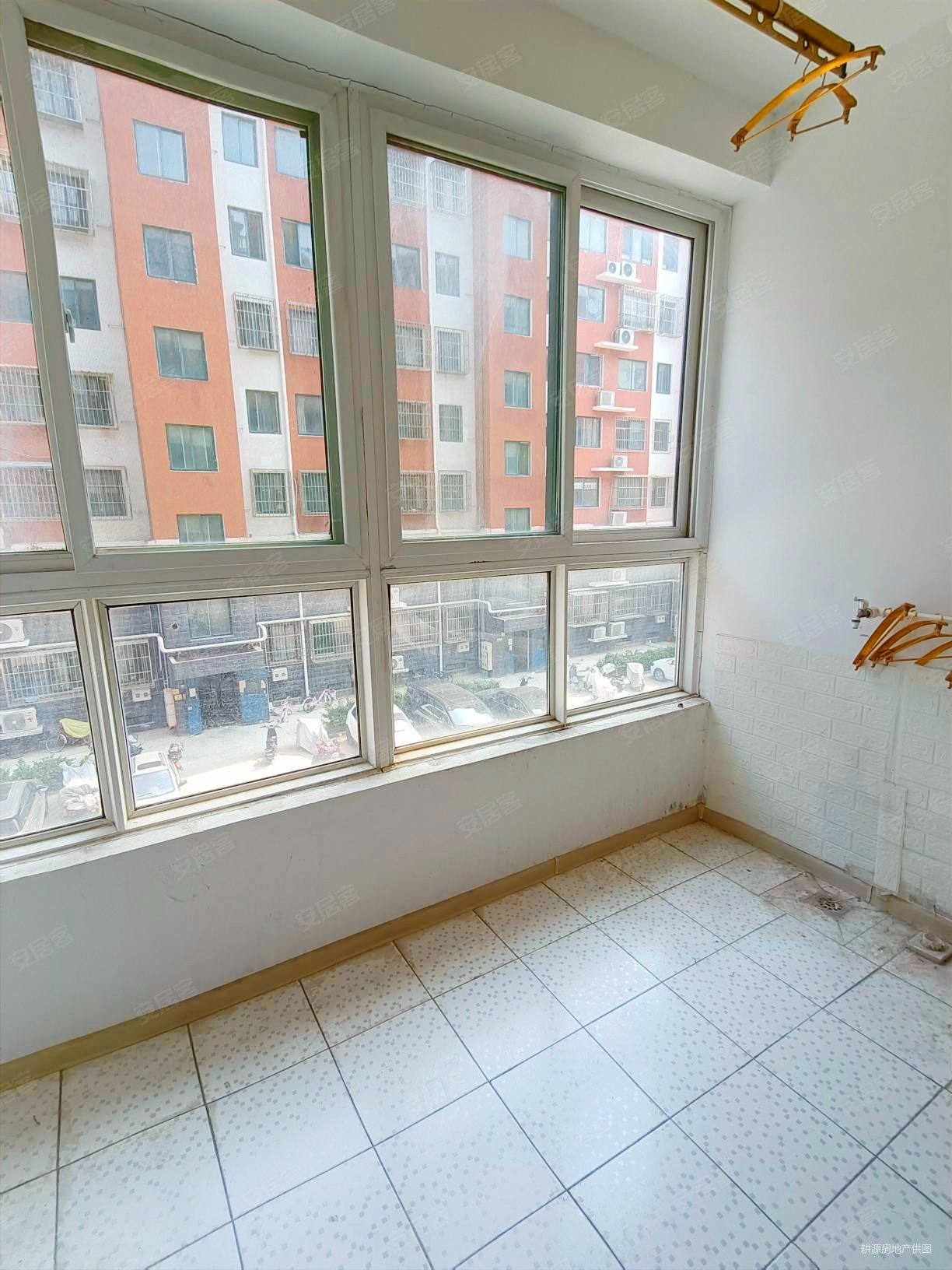 中间楼层 采光好 南北通透 房龄新,黄山名苑二手房,36万,2室1厅,1卫