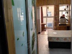 驻马店驿城大商新玛特翡翠国际,精装,带家具家电齐全,拎包即住,附近二中和实验小学出租房源真实图片