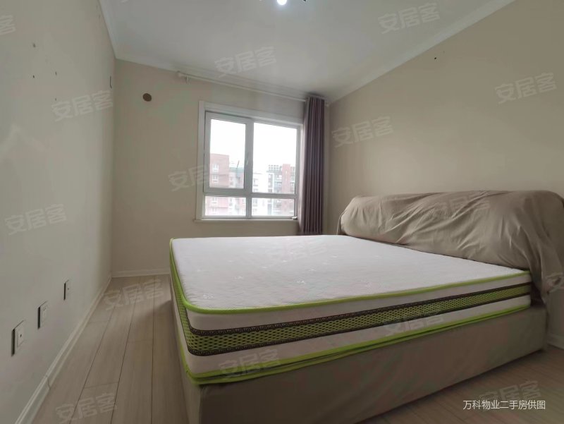 五环房山线长阳稻田地铁站500米金域缇香精装两居室出售