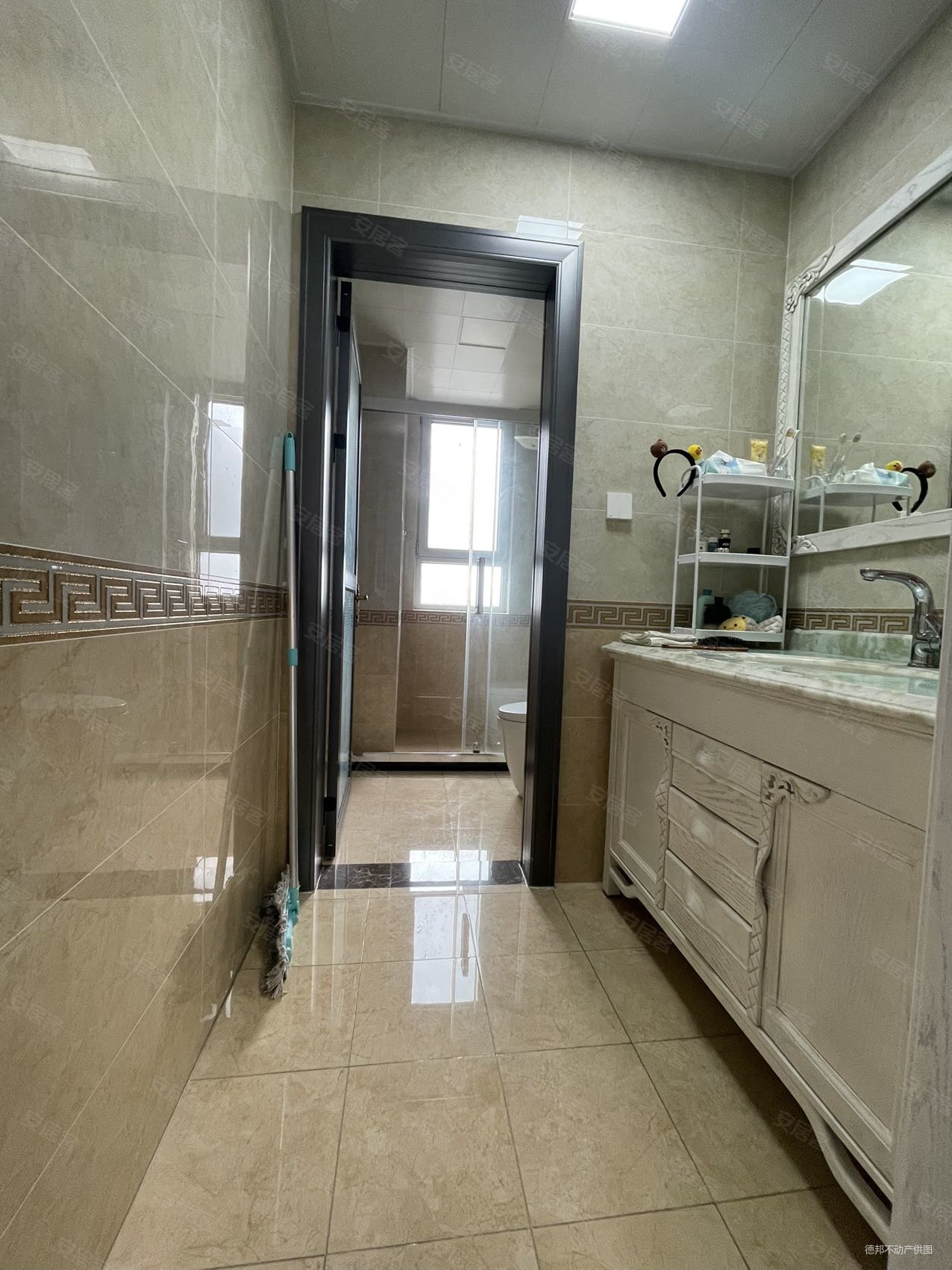 韵和嘉苑3室2厅2卫156㎡南北165万