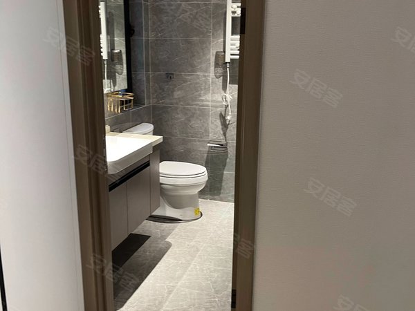 苏州太仓娄东翡丽云邸翡丽云邸四房两厅两卫出租房源真实图片