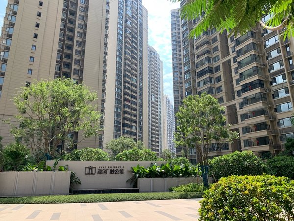 南宁西乡塘北大路融创融公馆(四期)市中心 融创融公馆 单间 阳台朝