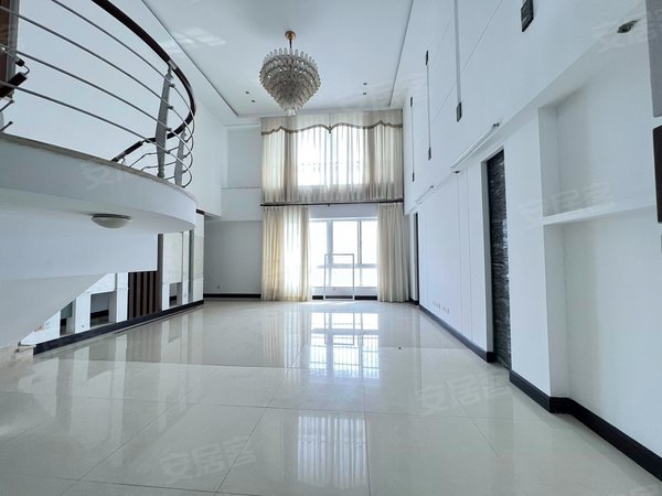 海口龙华滨海美银大厦万象城华润大厦旁,美银大厦,带大露台出租房源