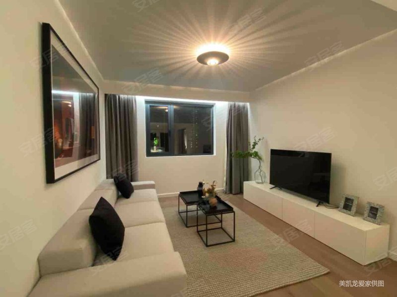 华敏世纪广场  2房 花园小区,紧邻地铁口,满五年