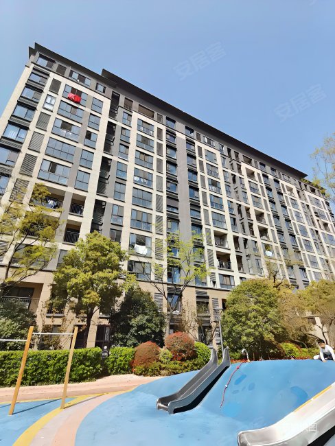 金辉悠步临湖 正规商品房 带电梯 商业配套成熟 双卫格局