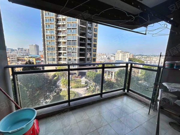 深圳布吉丹竹头英郡年华三期联系我租好房!