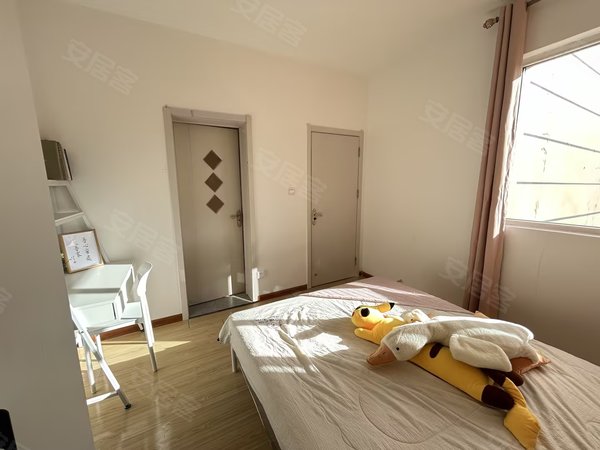 西宁城西海湖新区西海嘉苑城西区西海嘉园精装独卫光华路歪歪楼安泰