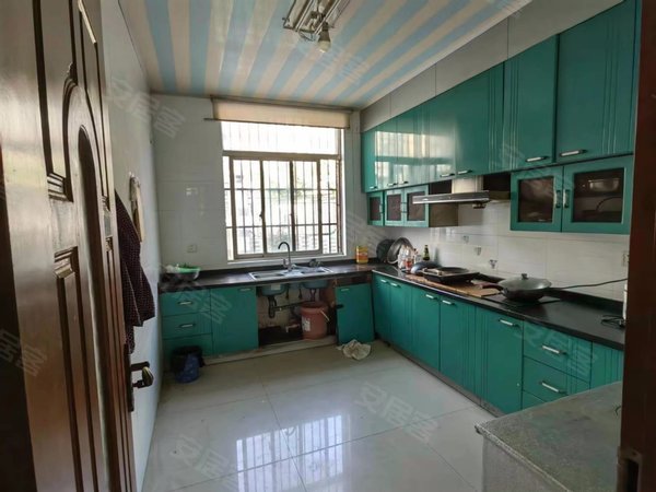 苏州相城黄埭长泾村西浜小区西浜小区,独立大单间,带内卫,有院子,可以