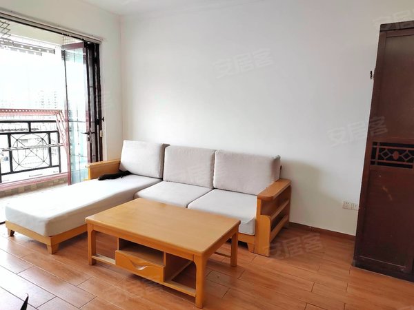 深圳龙华龙华东华苑靠近壹城中心,山姆会员店!厅出阳台大两房一厅!