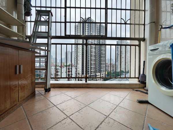 【多图】英豪花园,东晓南租房,英豪花园电梯 2室2厅1卫 南北通透 近