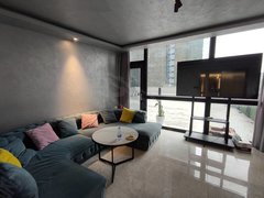 汕头龙湖东海岸海琴湾2楼带大露台,高级商务格调,自主豪华装修,现场效果更佳出租房源真实图片