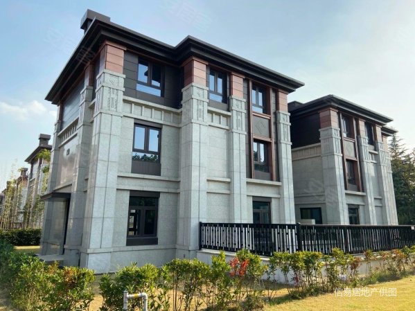 花园200平,世茂铜雀台(龙胤)二手房,2685万,5室3厅,5卫,316平米-苏州