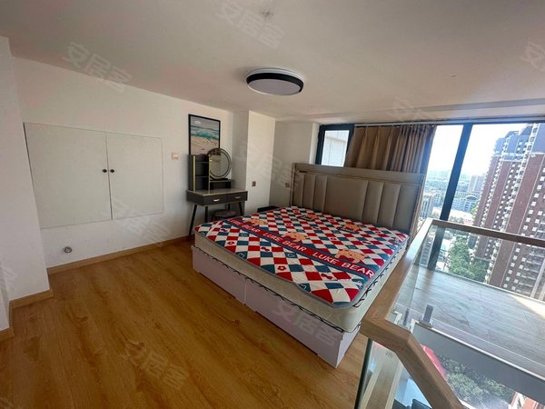 石家庄桥西火车站翡翠公馆新上实拍可月付短租翡翠公馆一室loft 尚峰