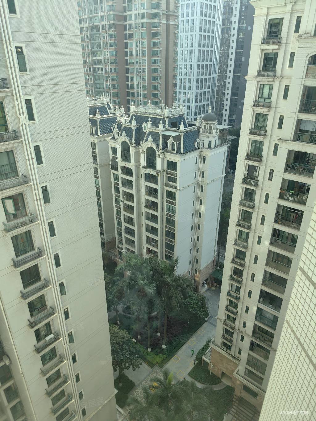 广州房产网>广州二手房>天河二手房>珠江新城西二手房>保利香槟花园>