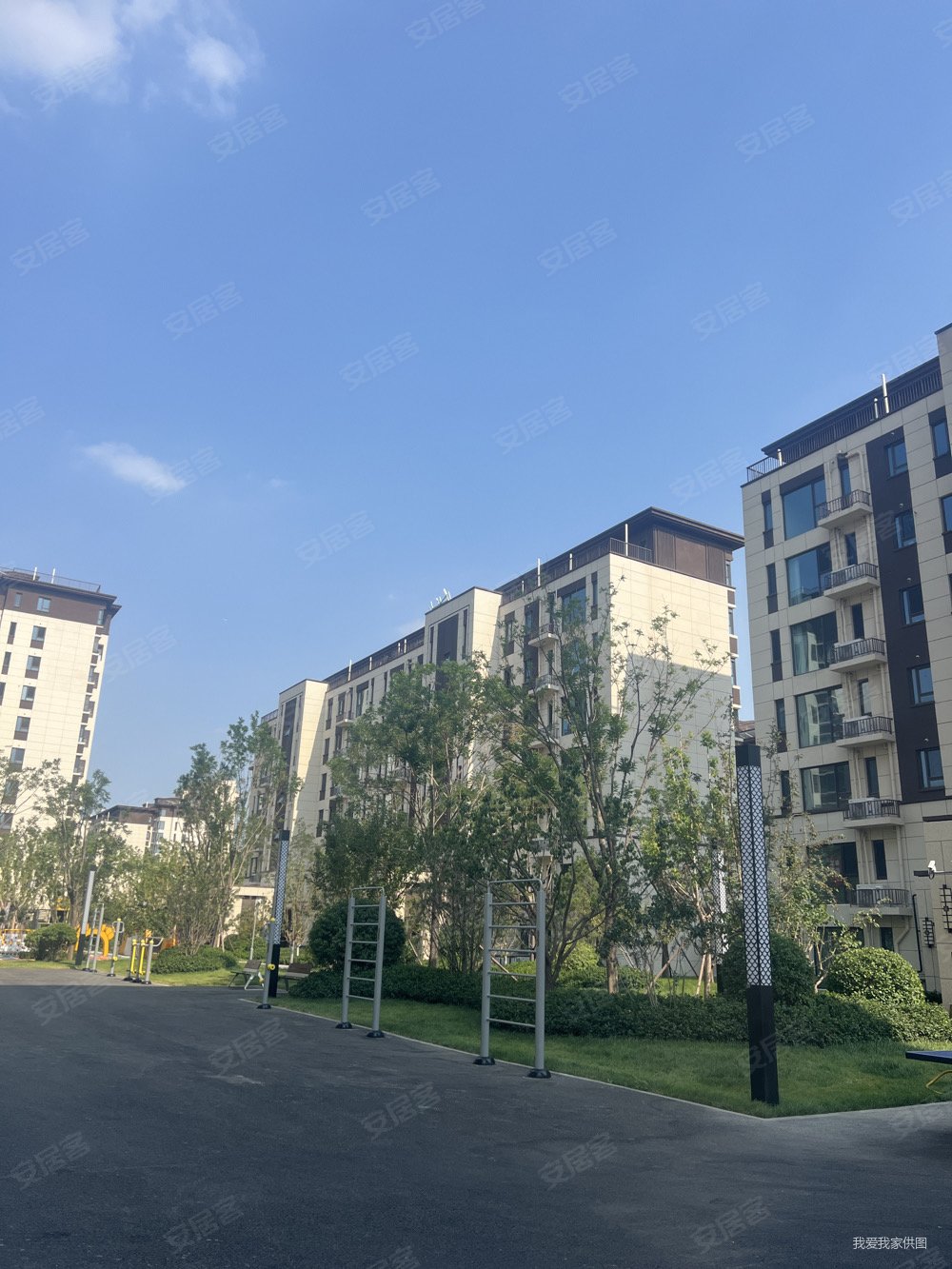 路劲御和府3室2厅1卫82㎡南北288万