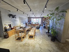 丹东振兴六纬路小学学区太阳7号电梯十楼160平2室2厅2卫6000一月包物业不包取出租房源真实图片