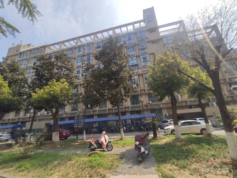 南京房产网>南京二手房>江宁二手房>百家湖二手房>亲水湾花园>800_600