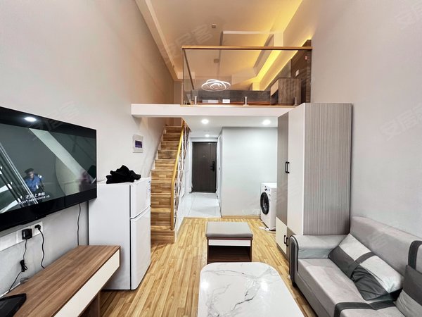 复式公寓民电民水带氛围灯超高清电视免费无线全新家电,槐荫租房-济南