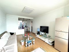 伊犁伊宁市伊宁市体育中心月租，押一付一！飞机场路楼多层4楼，带家具家电，拎包入住出租房源真实图片